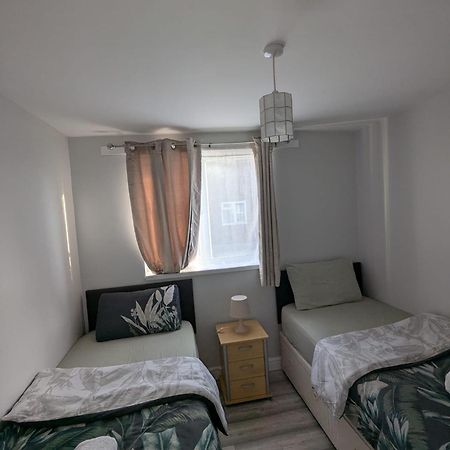A&A Apartment Basildon Nevendon 외부 사진