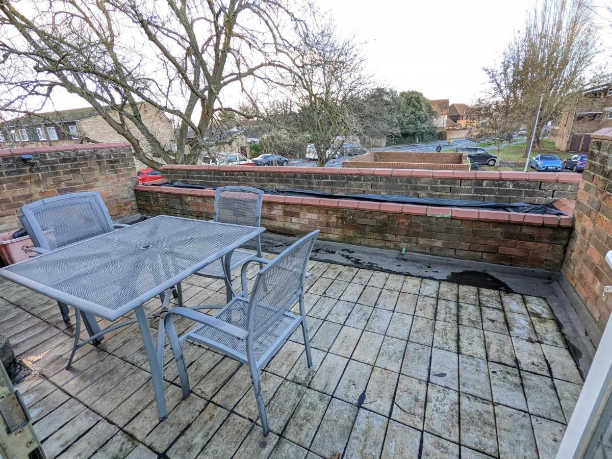 A&A Apartment Basildon Nevendon 외부 사진