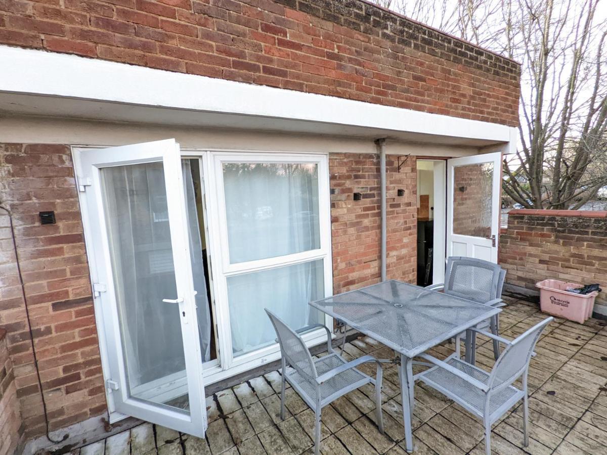 A&A Apartment Basildon Nevendon 외부 사진