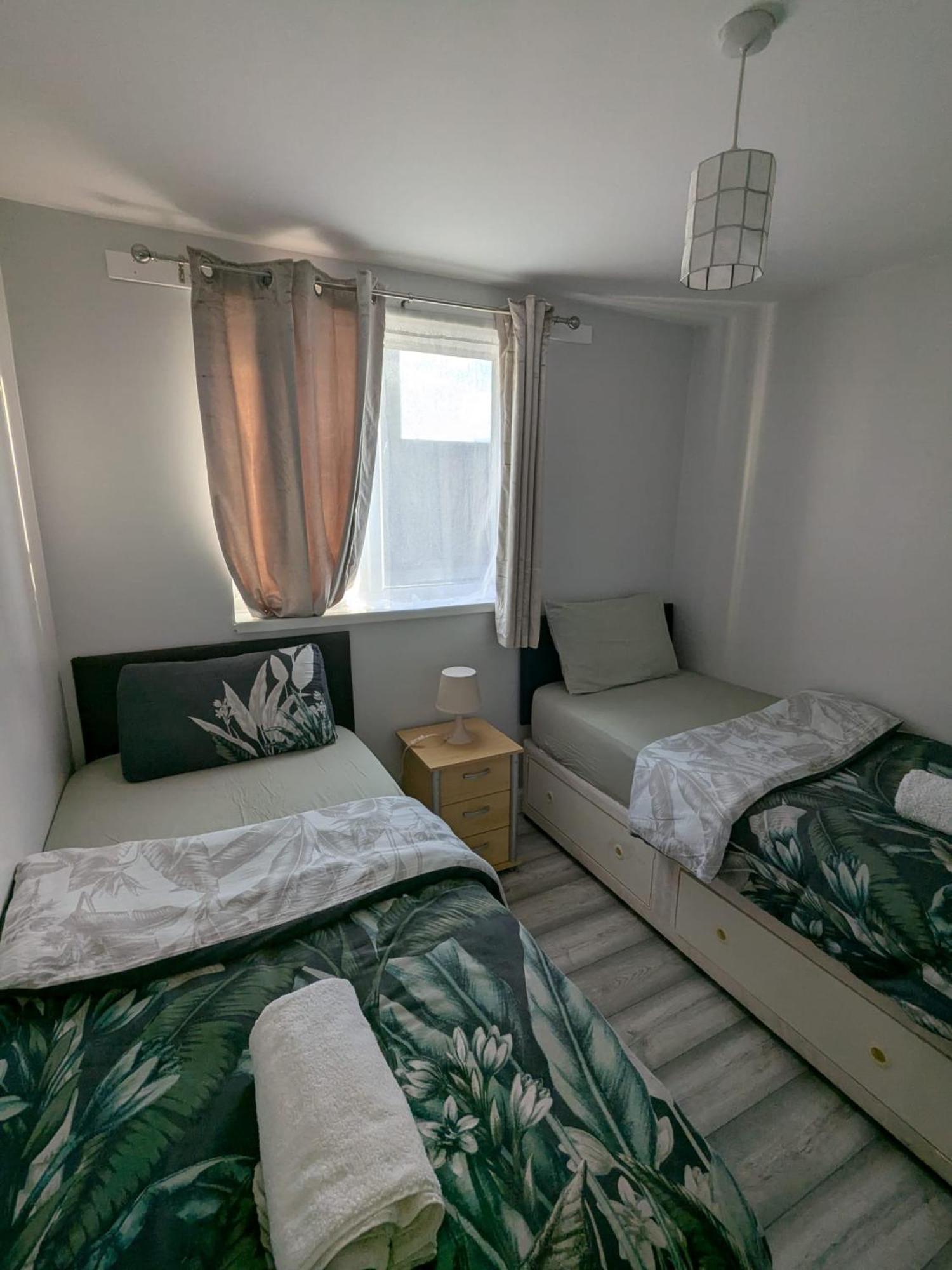 A&A Apartment Basildon Nevendon 외부 사진