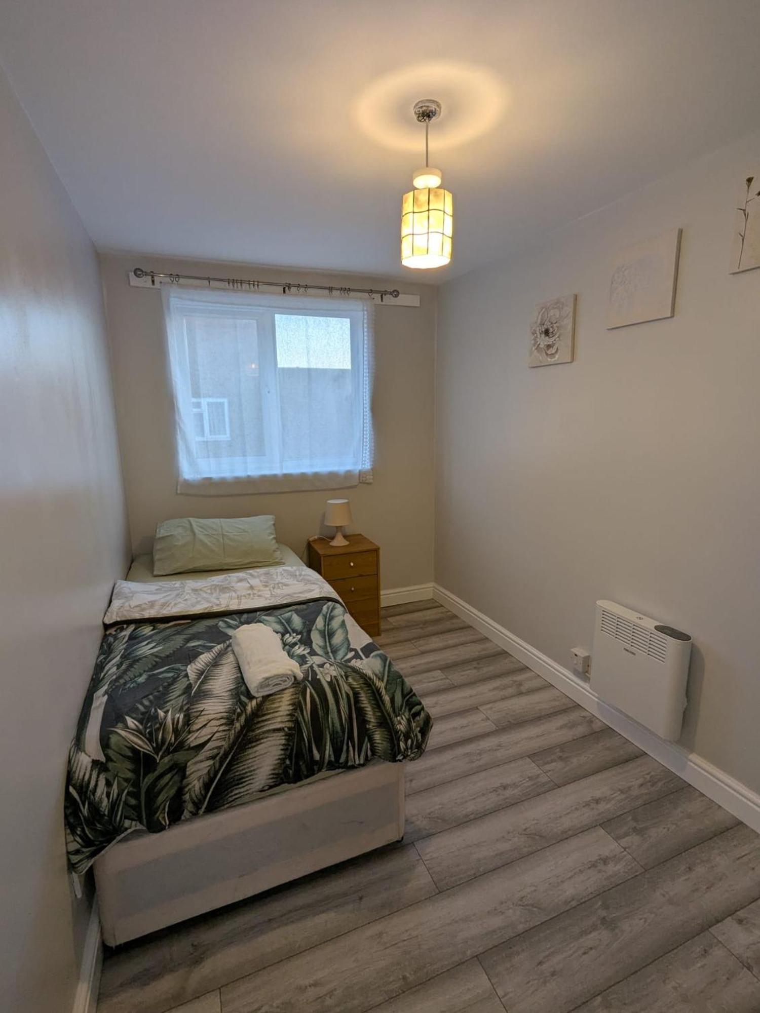 A&A Apartment Basildon Nevendon 외부 사진